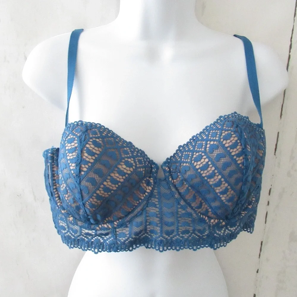 Adore‎ Me Bra 36C Blue Lace Heart Embroidered Push Up Underwire Back Closure